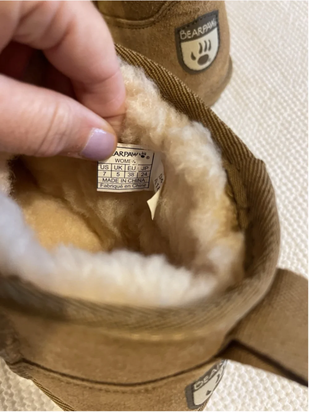 Bearpaw Kiara Hickory Short Comfort Winter Suede 7 NEW